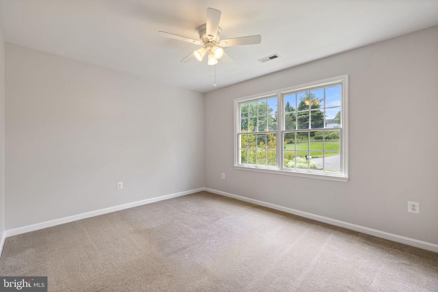 5722 POND VIEW LN, BROAD RUN, Virginia 20137, 4 Bedrooms Bedrooms, ,3 BathroomsBathrooms,Residential,For sale,5722 POND VIEW LN,VAFQ2016460 MLS # VAFQ2016460