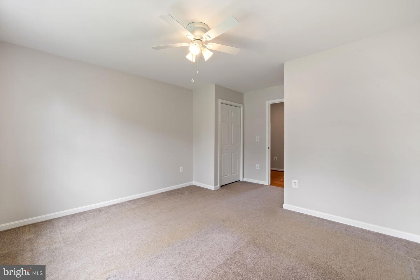 5722 POND VIEW LN, BROAD RUN, Virginia 20137, 4 Bedrooms Bedrooms, ,3 BathroomsBathrooms,Residential,For sale,5722 POND VIEW LN,VAFQ2016460 MLS # VAFQ2016460