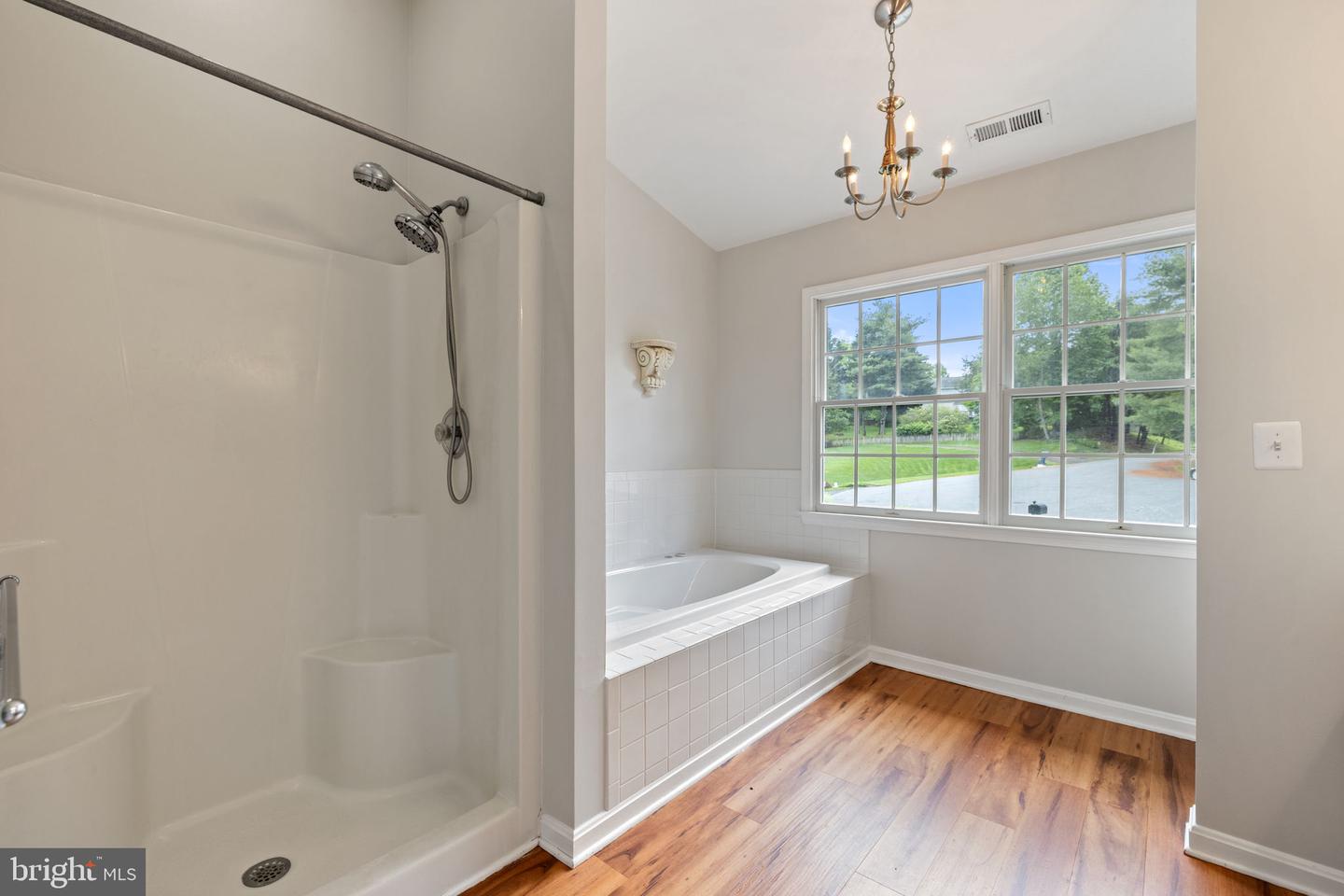 5722 POND VIEW LN, BROAD RUN, Virginia 20137, 4 Bedrooms Bedrooms, ,3 BathroomsBathrooms,Residential,For sale,5722 POND VIEW LN,VAFQ2016460 MLS # VAFQ2016460