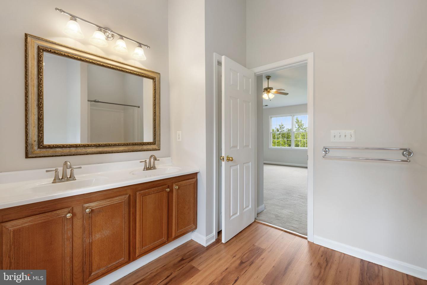 5722 POND VIEW LN, BROAD RUN, Virginia 20137, 4 Bedrooms Bedrooms, ,3 BathroomsBathrooms,Residential,For sale,5722 POND VIEW LN,VAFQ2016460 MLS # VAFQ2016460