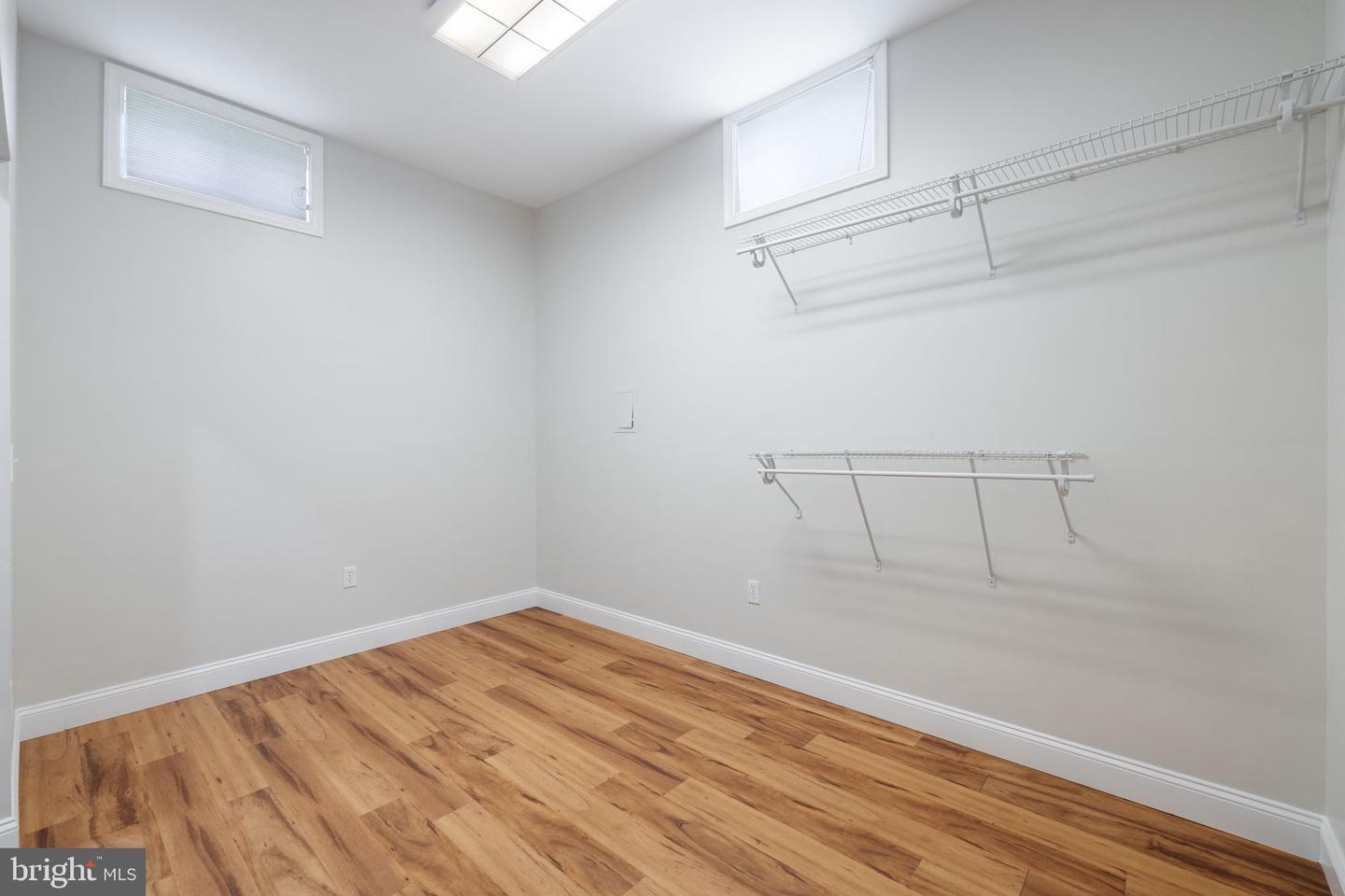 5722 POND VIEW LN, BROAD RUN, Virginia 20137, 4 Bedrooms Bedrooms, ,3 BathroomsBathrooms,Residential,For sale,5722 POND VIEW LN,VAFQ2016460 MLS # VAFQ2016460