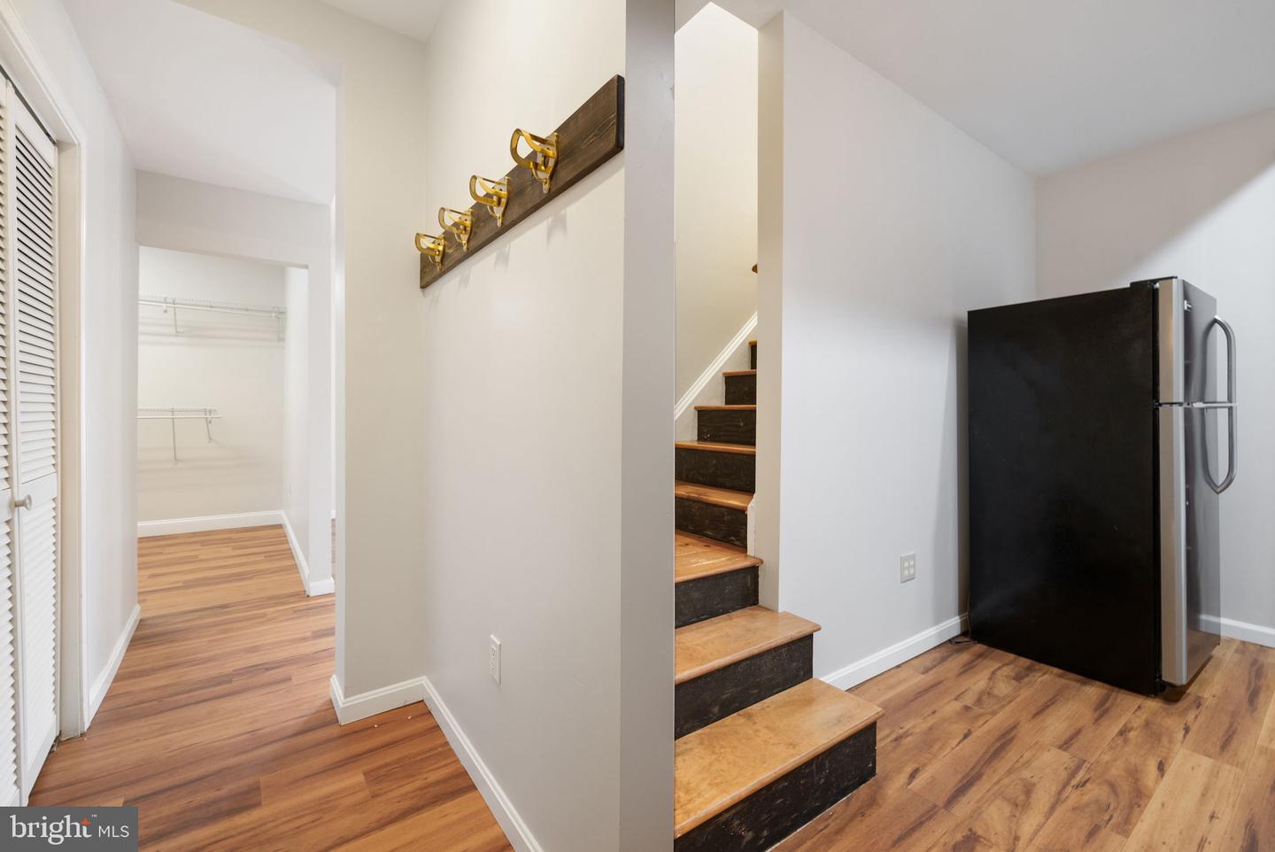 5722 POND VIEW LN, BROAD RUN, Virginia 20137, 4 Bedrooms Bedrooms, ,3 BathroomsBathrooms,Residential,For sale,5722 POND VIEW LN,VAFQ2016460 MLS # VAFQ2016460