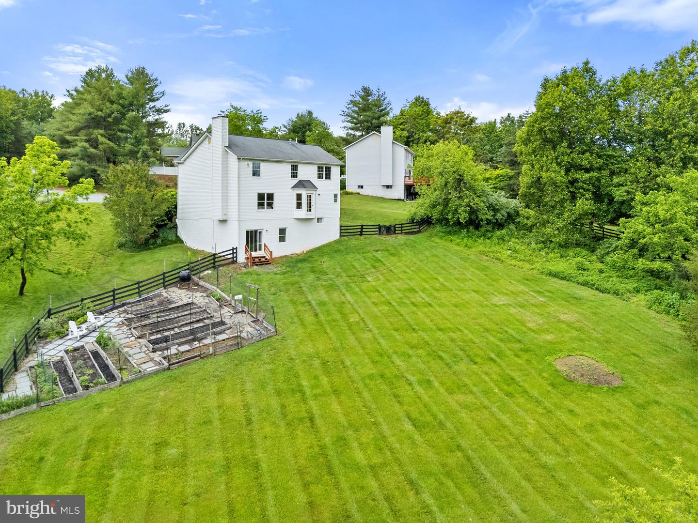 5722 POND VIEW LN, BROAD RUN, Virginia 20137, 4 Bedrooms Bedrooms, ,3 BathroomsBathrooms,Residential,For sale,5722 POND VIEW LN,VAFQ2016460 MLS # VAFQ2016460