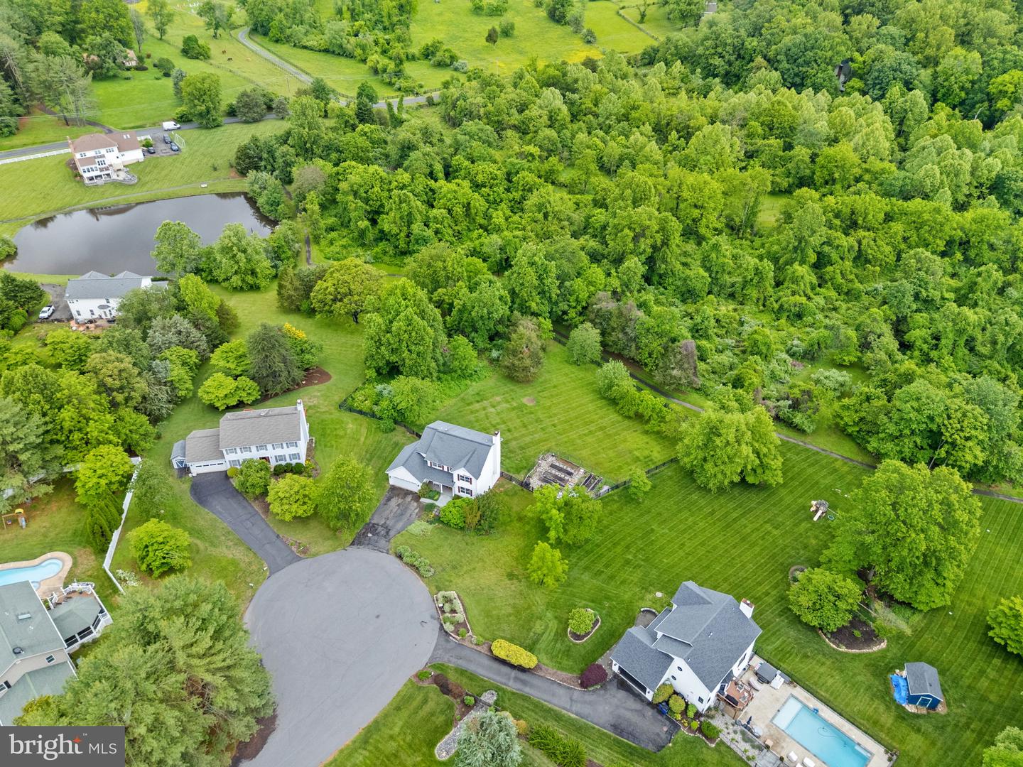 5722 POND VIEW LN, BROAD RUN, Virginia 20137, 4 Bedrooms Bedrooms, ,3 BathroomsBathrooms,Residential,For sale,5722 POND VIEW LN,VAFQ2016460 MLS # VAFQ2016460