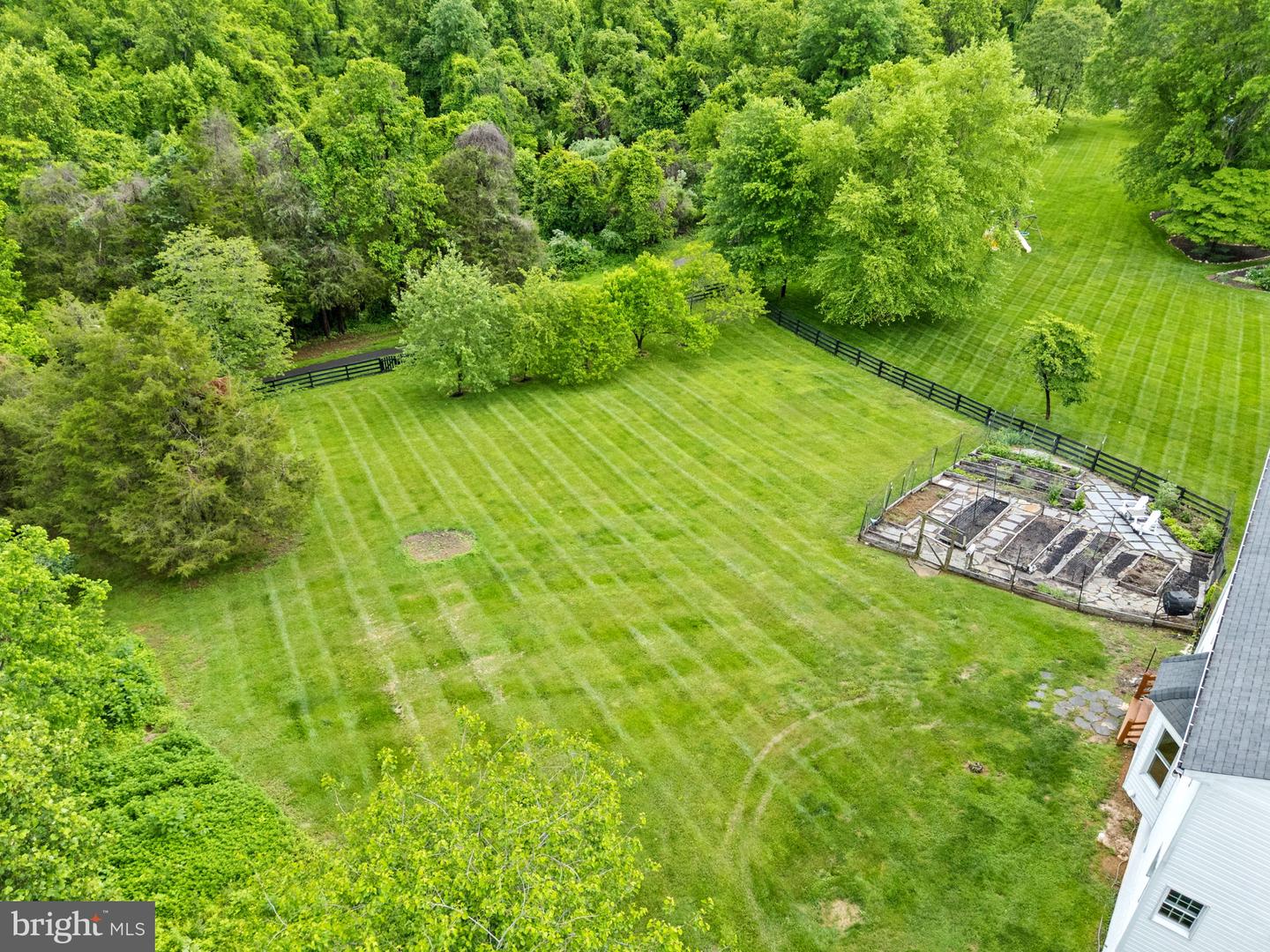 5722 POND VIEW LN, BROAD RUN, Virginia 20137, 4 Bedrooms Bedrooms, ,3 BathroomsBathrooms,Residential,For sale,5722 POND VIEW LN,VAFQ2016460 MLS # VAFQ2016460
