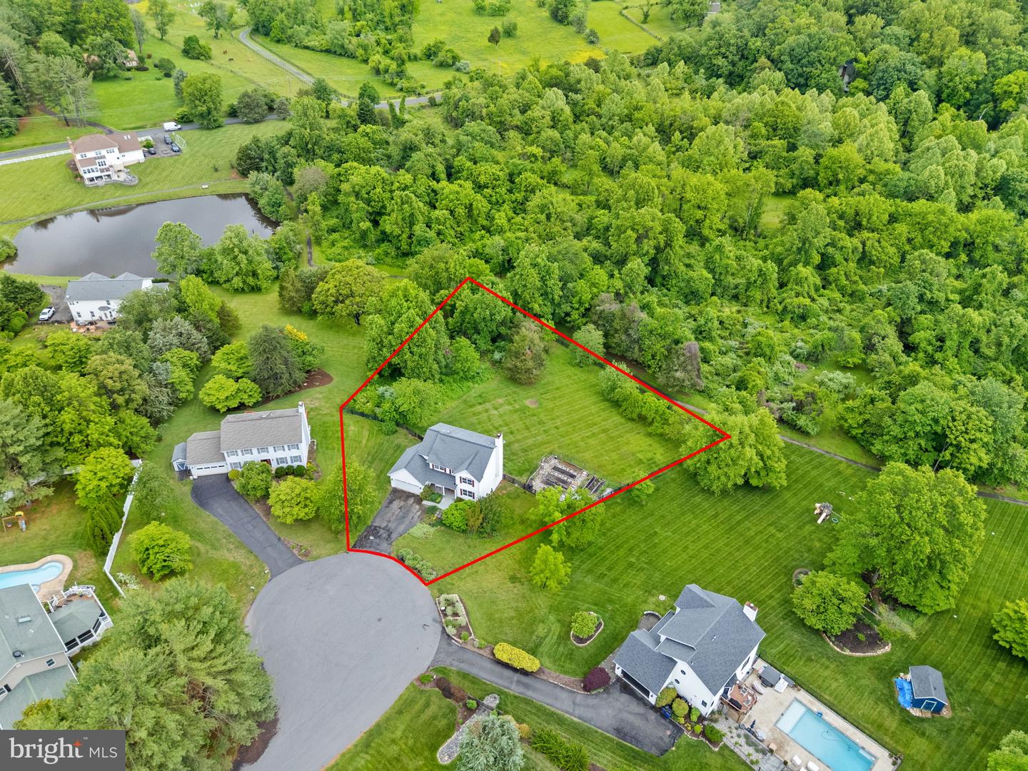 5722 POND VIEW LN, BROAD RUN, Virginia 20137, 4 Bedrooms Bedrooms, ,3 BathroomsBathrooms,Residential,For sale,5722 POND VIEW LN,VAFQ2016460 MLS # VAFQ2016460