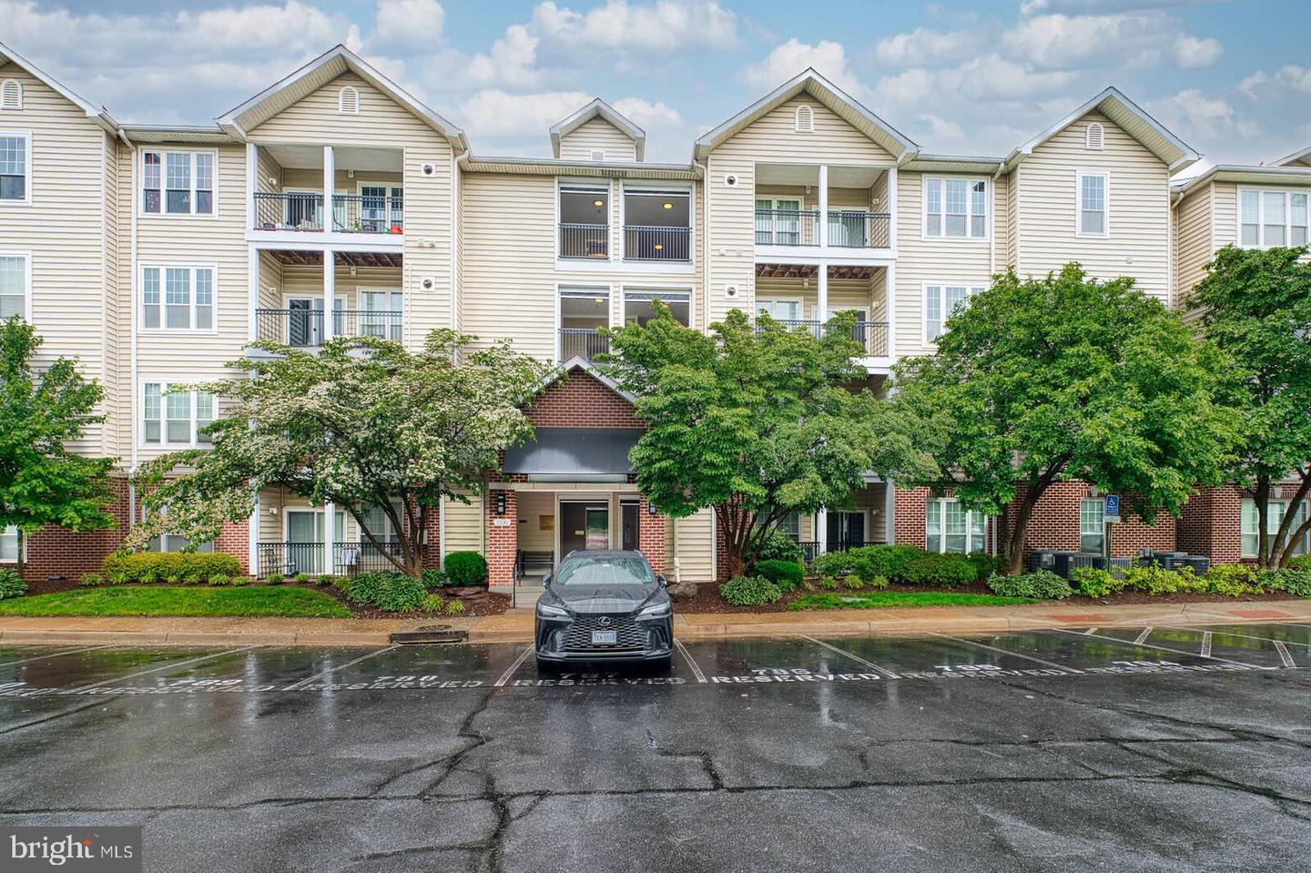 1530 SPRING GATE DR #9208, MCLEAN, Virginia 22102, 3 Bedrooms Bedrooms, ,2 BathroomsBathrooms,Residential,For sale,1530 SPRING GATE DR #9208,VAFX2238390 MLS # VAFX2238390