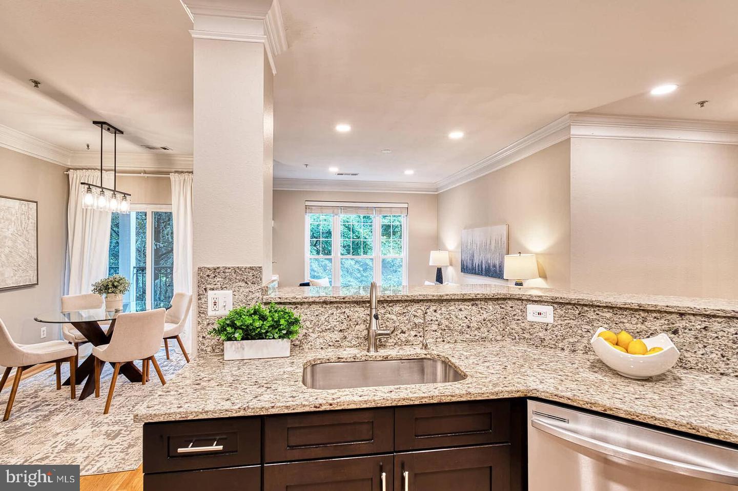 1530 SPRING GATE DR #9208, MCLEAN, Virginia 22102, 3 Bedrooms Bedrooms, ,2 BathroomsBathrooms,Residential,For sale,1530 SPRING GATE DR #9208,VAFX2238390 MLS # VAFX2238390