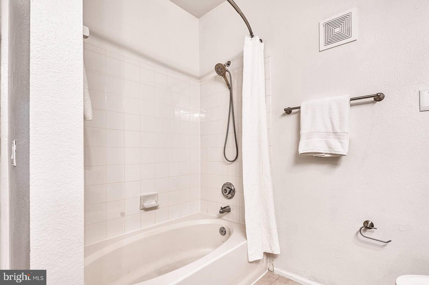 1530 SPRING GATE DR #9208, MCLEAN, Virginia 22102, 3 Bedrooms Bedrooms, ,2 BathroomsBathrooms,Residential,For sale,1530 SPRING GATE DR #9208,VAFX2238390 MLS # VAFX2238390