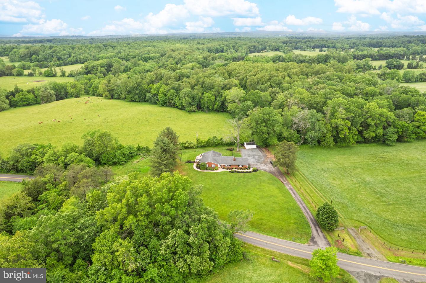 5436 BALLS MILL RD, MIDLAND, Virginia 22728, 4 Bedrooms Bedrooms, ,4 BathroomsBathrooms,Residential,For sale,5436 BALLS MILL RD,VAFQ2016572 MLS # VAFQ2016572