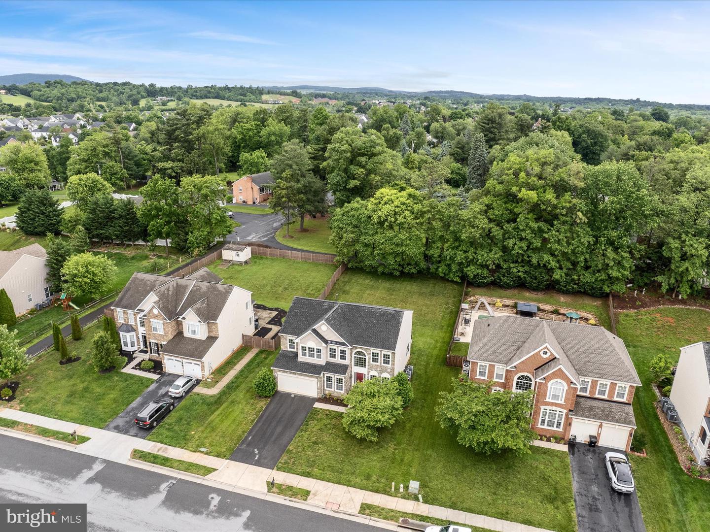 800 KENNEDY DR, WINCHESTER, Virginia 22601, 5 Bedrooms Bedrooms, ,4 BathroomsBathrooms,Residential,For sale,800 KENNEDY DR,VAWI2007660 MLS # VAWI2007660