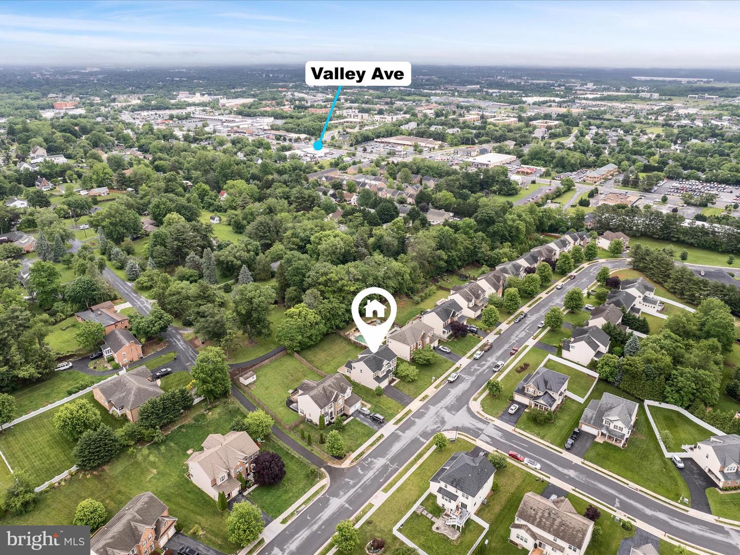 800 KENNEDY DR, WINCHESTER, Virginia 22601, 5 Bedrooms Bedrooms, ,4 BathroomsBathrooms,Residential,For sale,800 KENNEDY DR,VAWI2007660 MLS # VAWI2007660