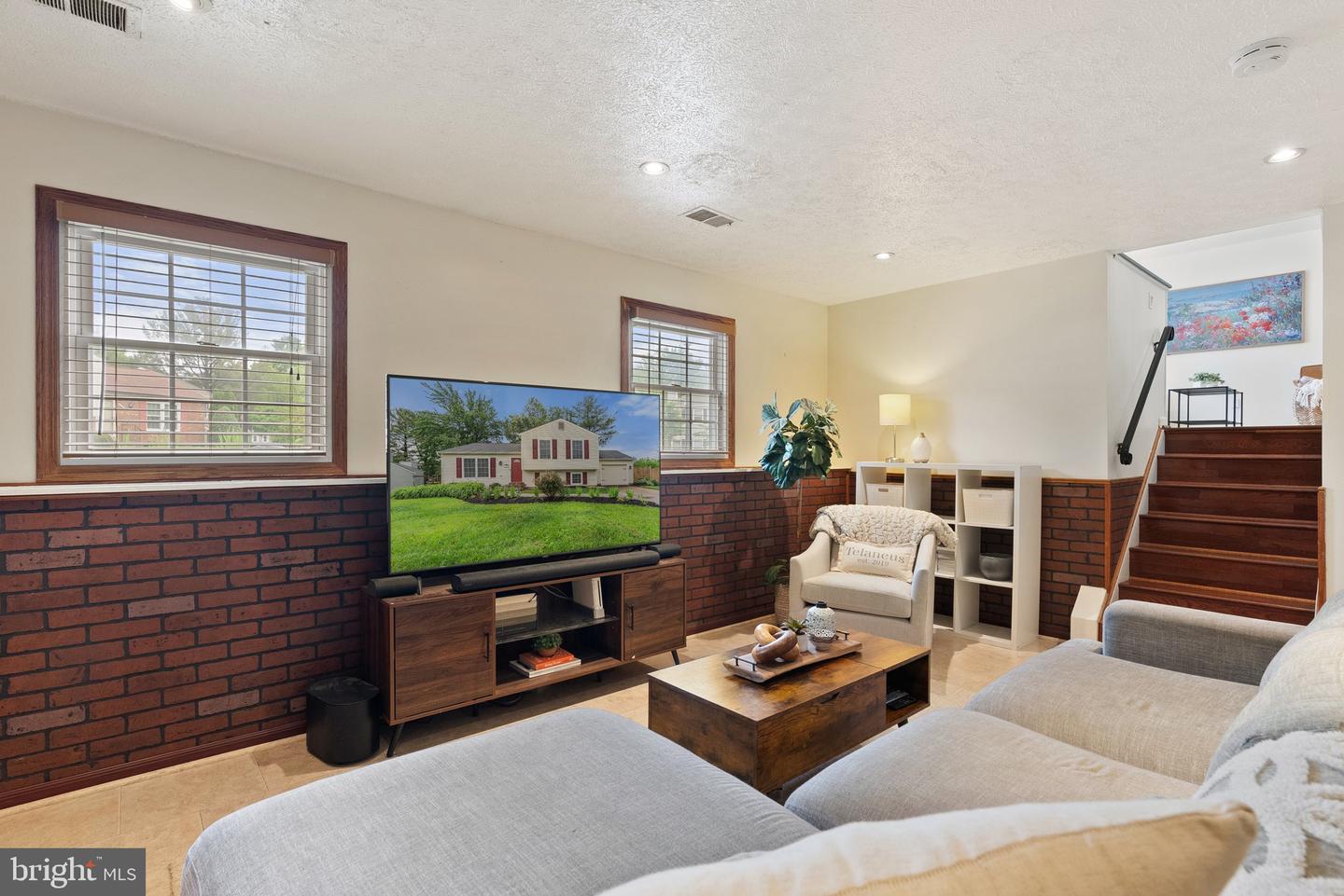 12821 FLAGSHIP AVE, HERNDON, Virginia 20170, 3 Bedrooms Bedrooms, ,2 BathroomsBathrooms,Residential,For sale,12821 FLAGSHIP AVE,VAFX2240530 MLS # VAFX2240530