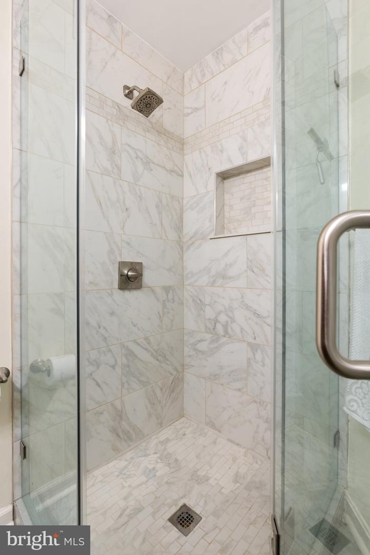 12821 FLAGSHIP AVE, HERNDON, Virginia 20170, 3 Bedrooms Bedrooms, ,2 BathroomsBathrooms,Residential,For sale,12821 FLAGSHIP AVE,VAFX2240530 MLS # VAFX2240530