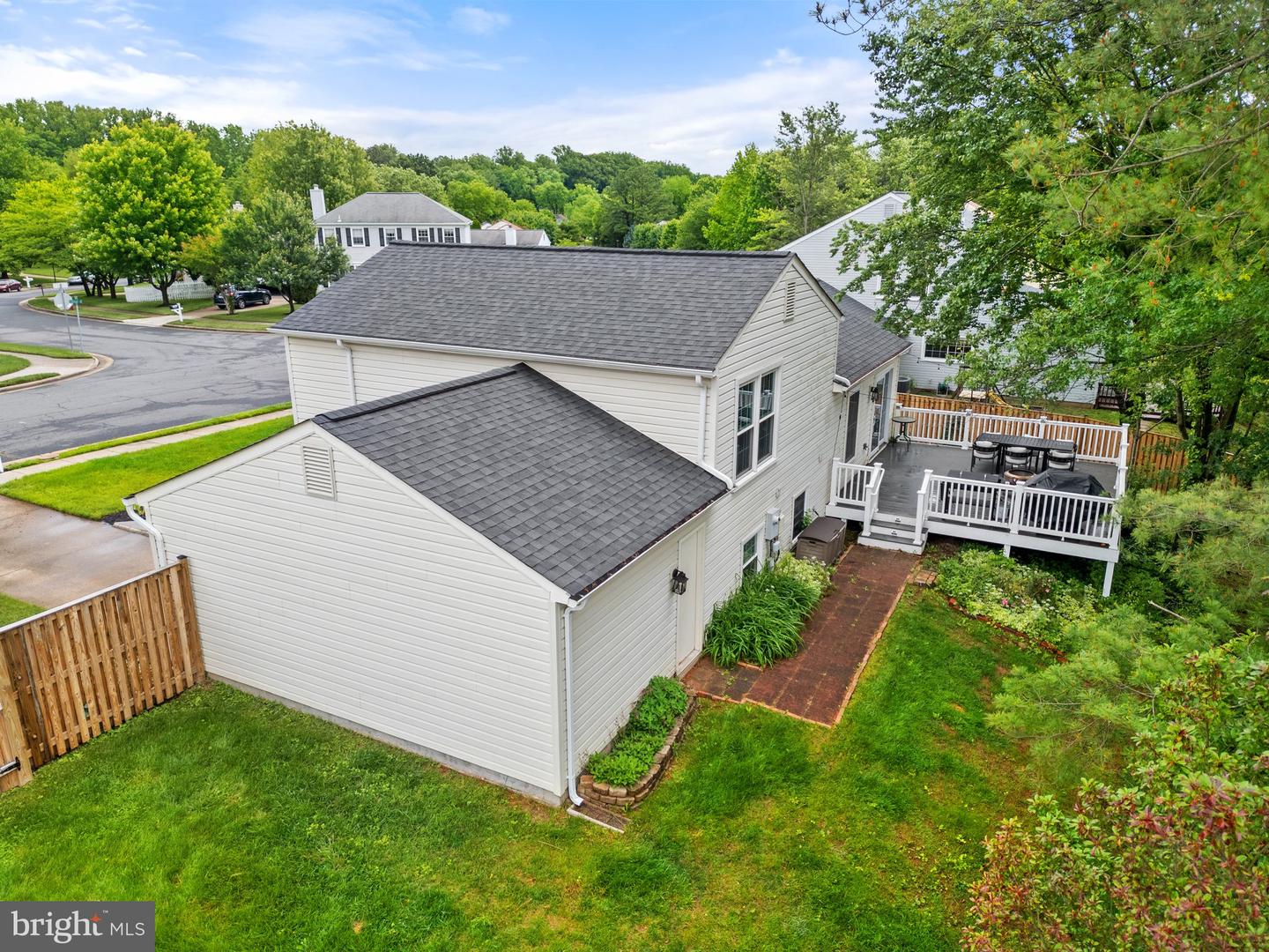 12821 FLAGSHIP AVE, HERNDON, Virginia 20170, 3 Bedrooms Bedrooms, ,2 BathroomsBathrooms,Residential,For sale,12821 FLAGSHIP AVE,VAFX2240530 MLS # VAFX2240530