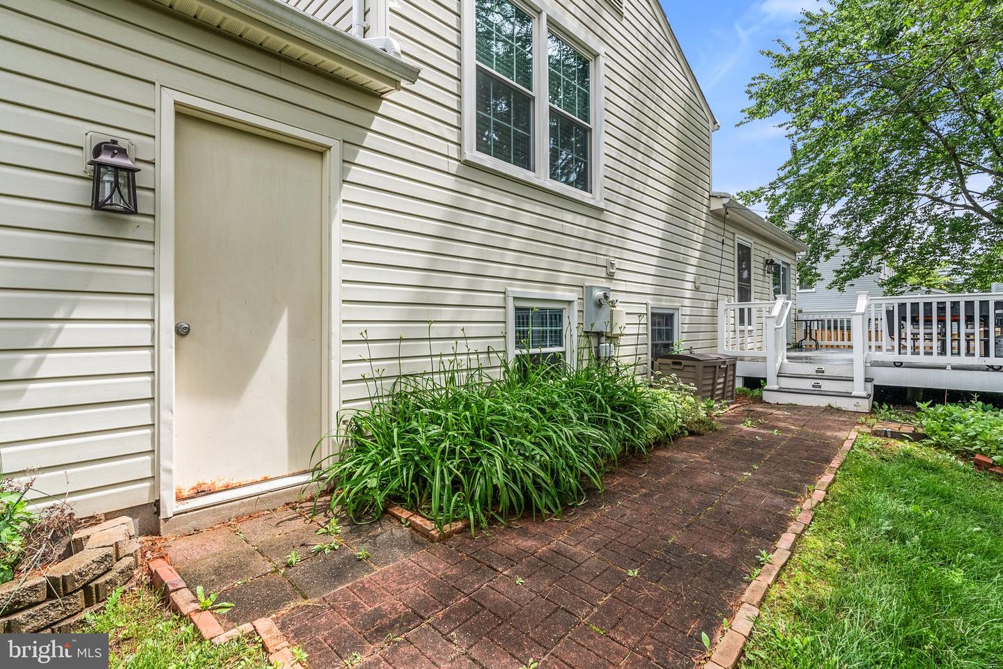 12821 FLAGSHIP AVE, HERNDON, Virginia 20170, 3 Bedrooms Bedrooms, ,2 BathroomsBathrooms,Residential,For sale,12821 FLAGSHIP AVE,VAFX2240530 MLS # VAFX2240530