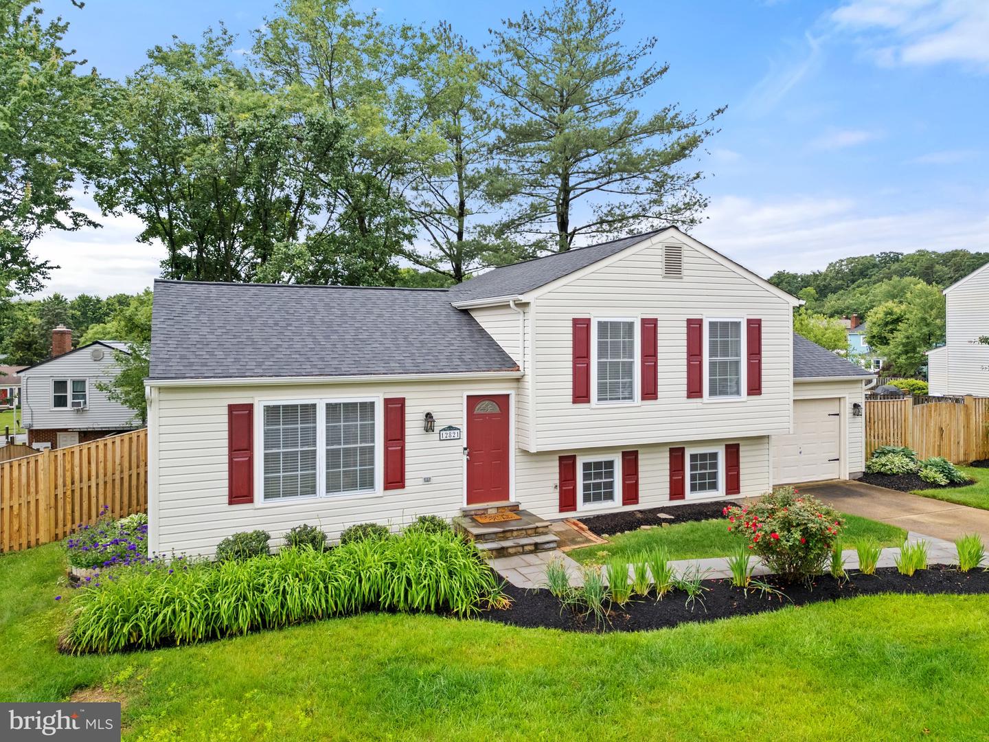 12821 FLAGSHIP AVE, HERNDON, Virginia 20170, 3 Bedrooms Bedrooms, ,2 BathroomsBathrooms,Residential,For sale,12821 FLAGSHIP AVE,VAFX2240530 MLS # VAFX2240530