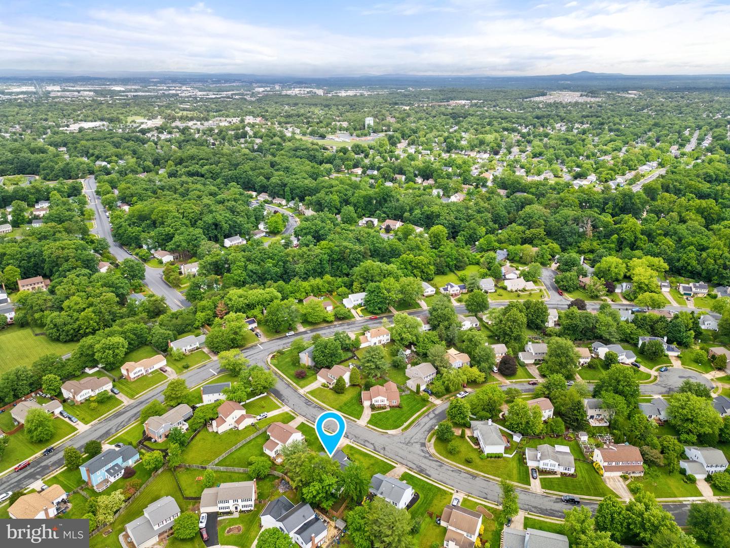 12821 FLAGSHIP AVE, HERNDON, Virginia 20170, 3 Bedrooms Bedrooms, ,2 BathroomsBathrooms,Residential,For sale,12821 FLAGSHIP AVE,VAFX2240530 MLS # VAFX2240530