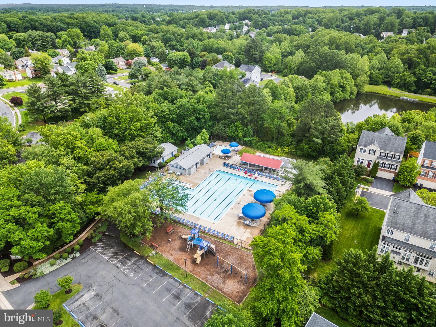 12821 FLAGSHIP AVE, HERNDON, Virginia 20170, 3 Bedrooms Bedrooms, ,2 BathroomsBathrooms,Residential,For sale,12821 FLAGSHIP AVE,VAFX2240530 MLS # VAFX2240530