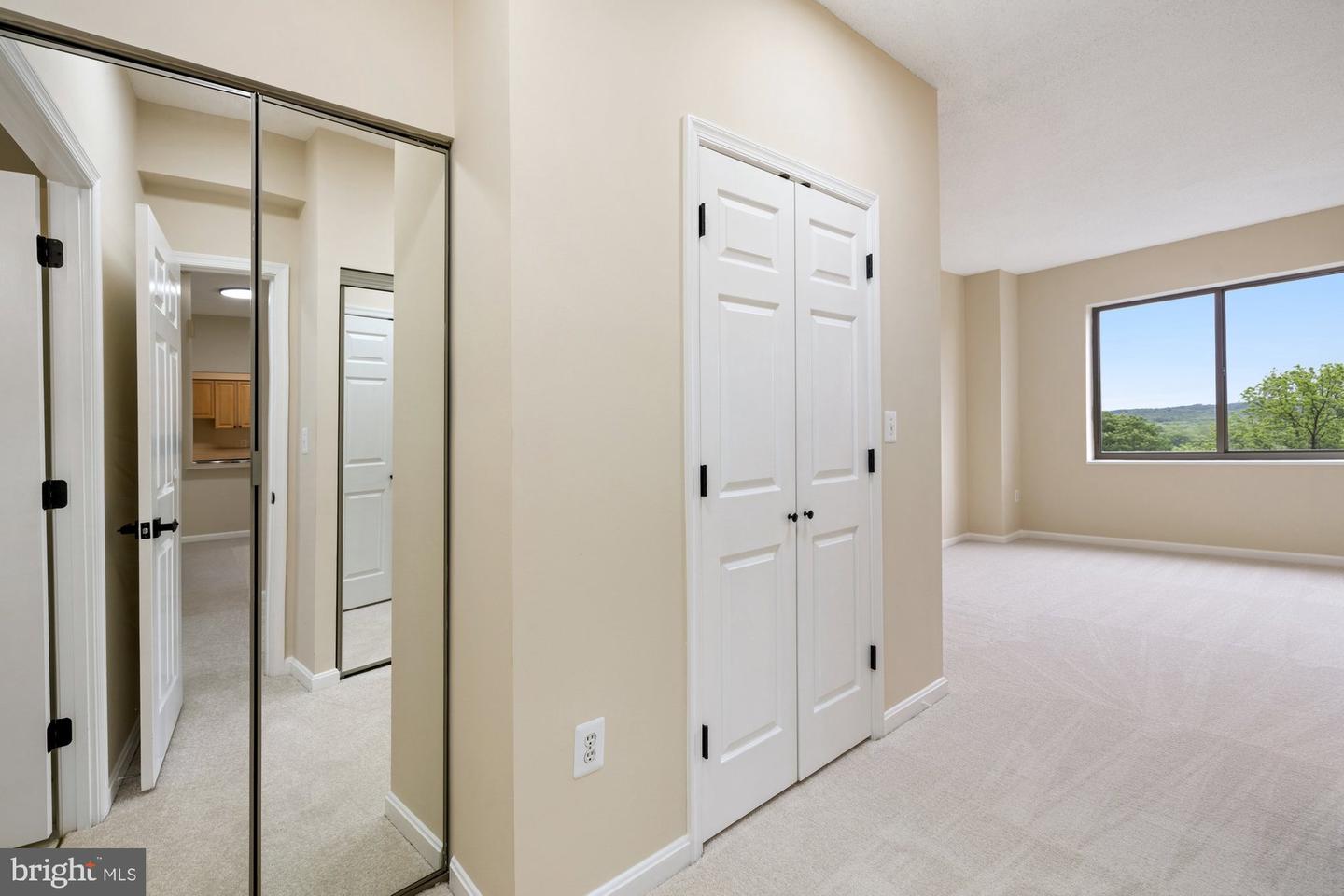 19355 CYPRESS RIDGE TER #414, LEESBURG, Virginia 20176, 2 Bedrooms Bedrooms, 5 Rooms Rooms,2 BathroomsBathrooms,Residential,For sale,19355 CYPRESS RIDGE TER #414,VALO2096298 MLS # VALO2096298