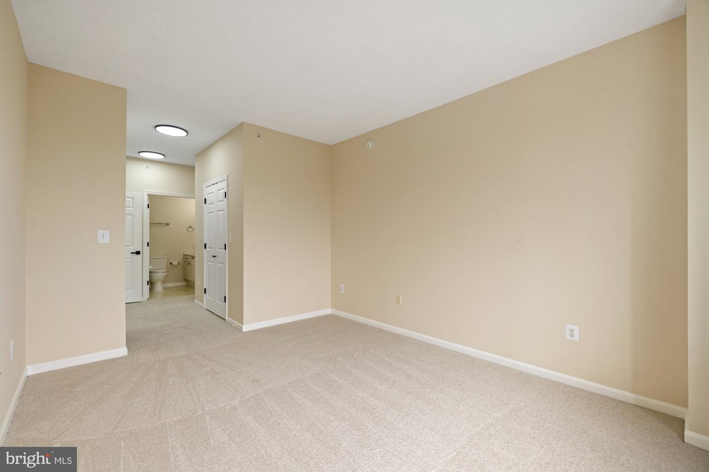 19355 CYPRESS RIDGE TER #414, LEESBURG, Virginia 20176, 2 Bedrooms Bedrooms, 5 Rooms Rooms,2 BathroomsBathrooms,Residential,For sale,19355 CYPRESS RIDGE TER #414,VALO2096298 MLS # VALO2096298