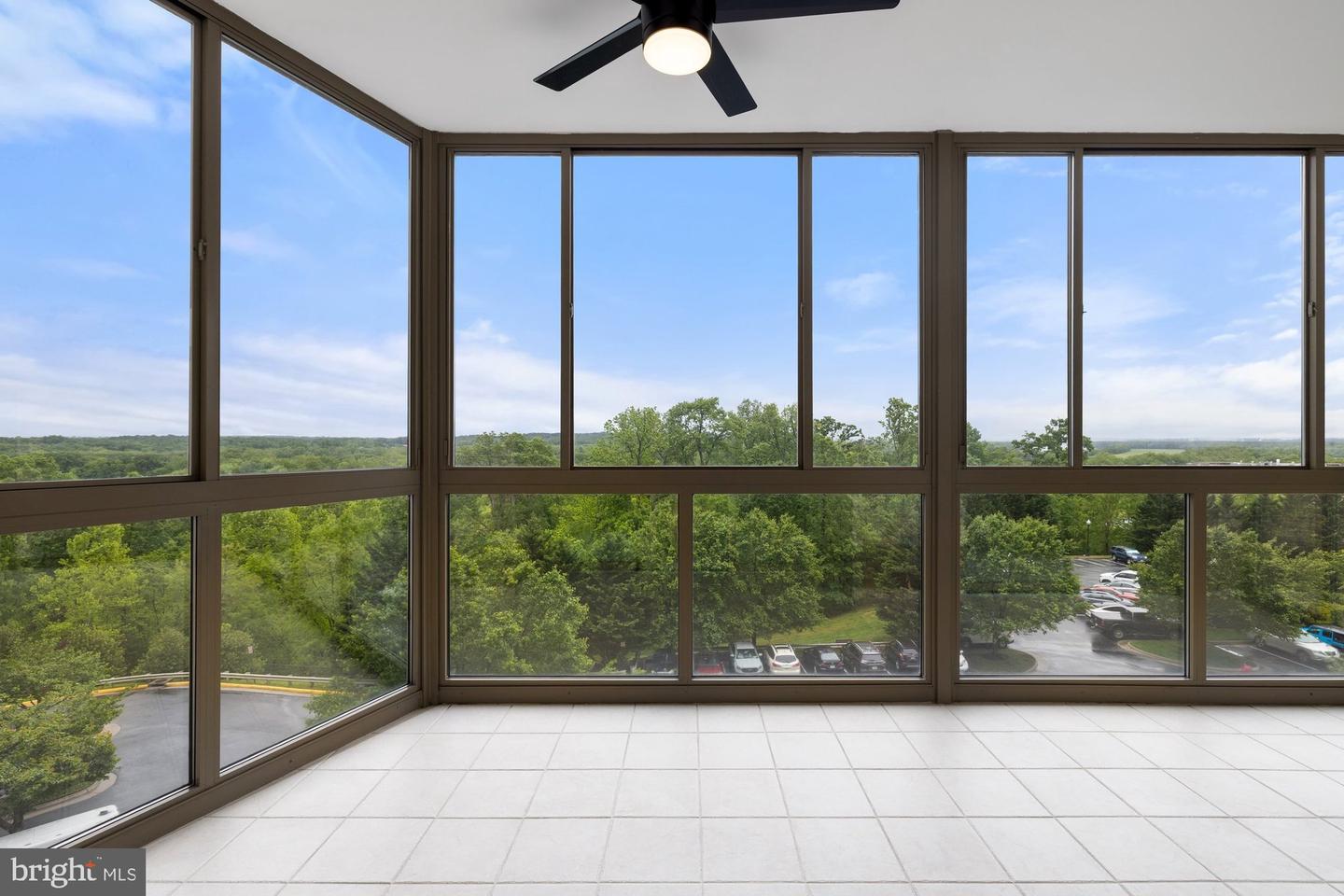 19355 CYPRESS RIDGE TER #414, LEESBURG, Virginia 20176, 2 Bedrooms Bedrooms, 5 Rooms Rooms,2 BathroomsBathrooms,Residential,For sale,19355 CYPRESS RIDGE TER #414,VALO2096298 MLS # VALO2096298