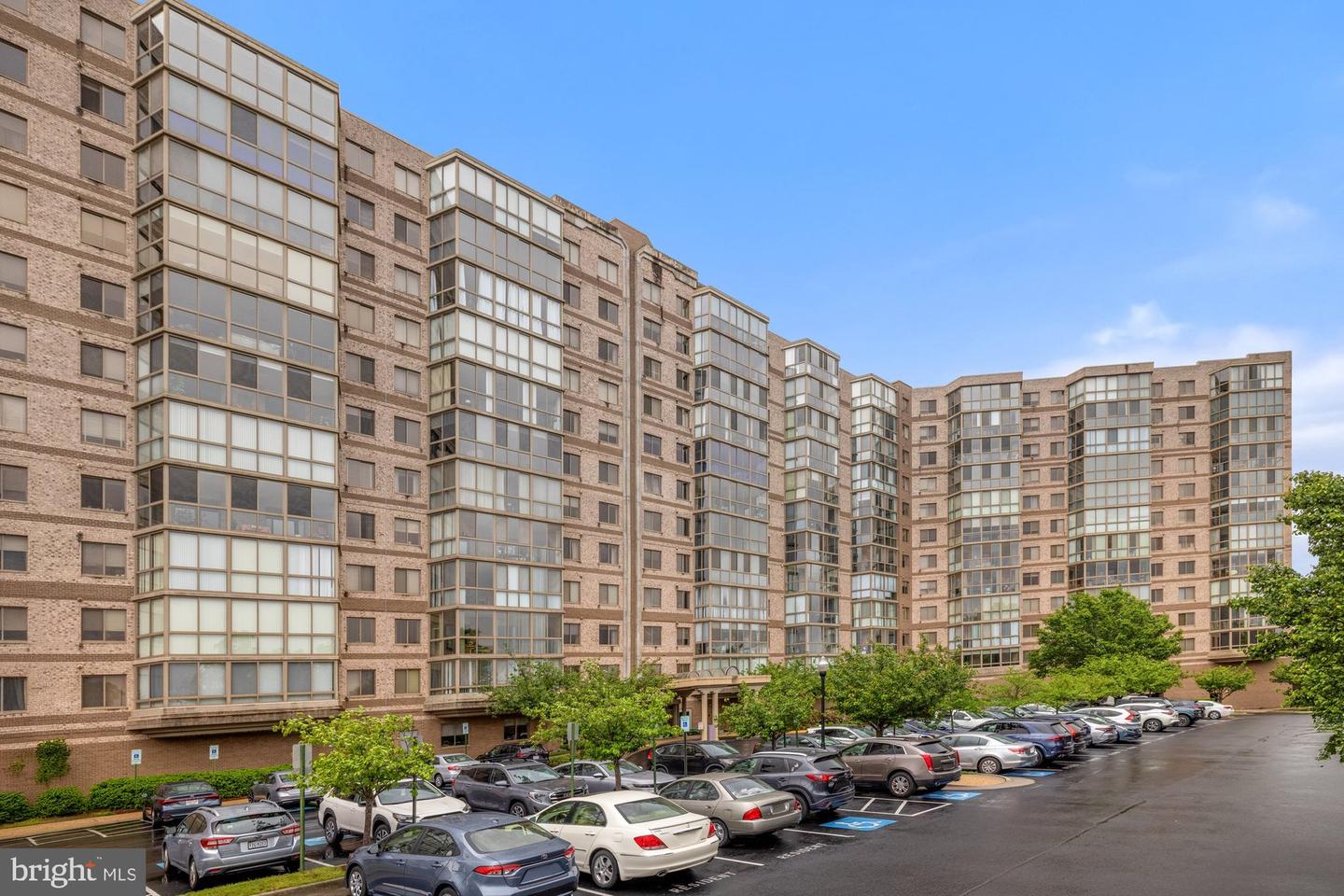 19355 CYPRESS RIDGE TER #414, LEESBURG, Virginia 20176, 2 Bedrooms Bedrooms, 5 Rooms Rooms,2 BathroomsBathrooms,Residential,For sale,19355 CYPRESS RIDGE TER #414,VALO2096298 MLS # VALO2096298