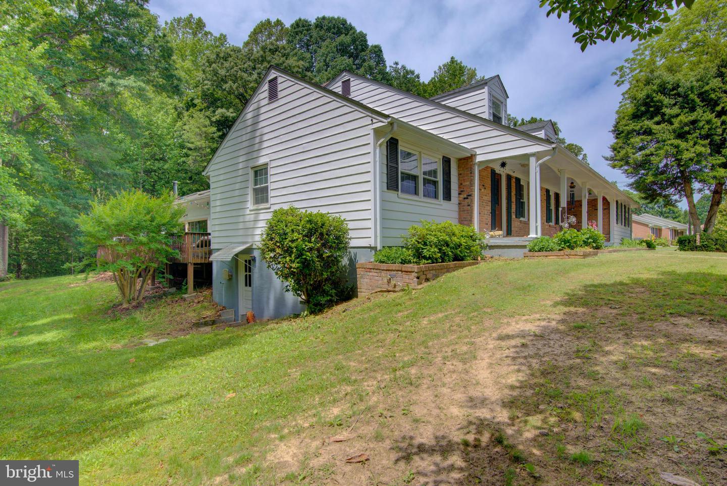 8406 CEDAR LN, KING GEORGE, Virginia 22485, 4 Bedrooms Bedrooms, ,4 BathroomsBathrooms,Residential,For sale,8406 CEDAR LN,VAKG2006420 MLS # VAKG2006420