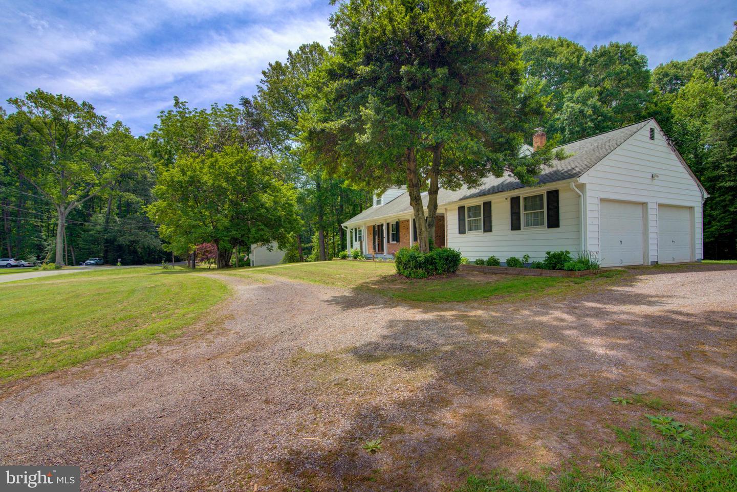 8406 CEDAR LN, KING GEORGE, Virginia 22485, 4 Bedrooms Bedrooms, ,4 BathroomsBathrooms,Residential,For sale,8406 CEDAR LN,VAKG2006420 MLS # VAKG2006420