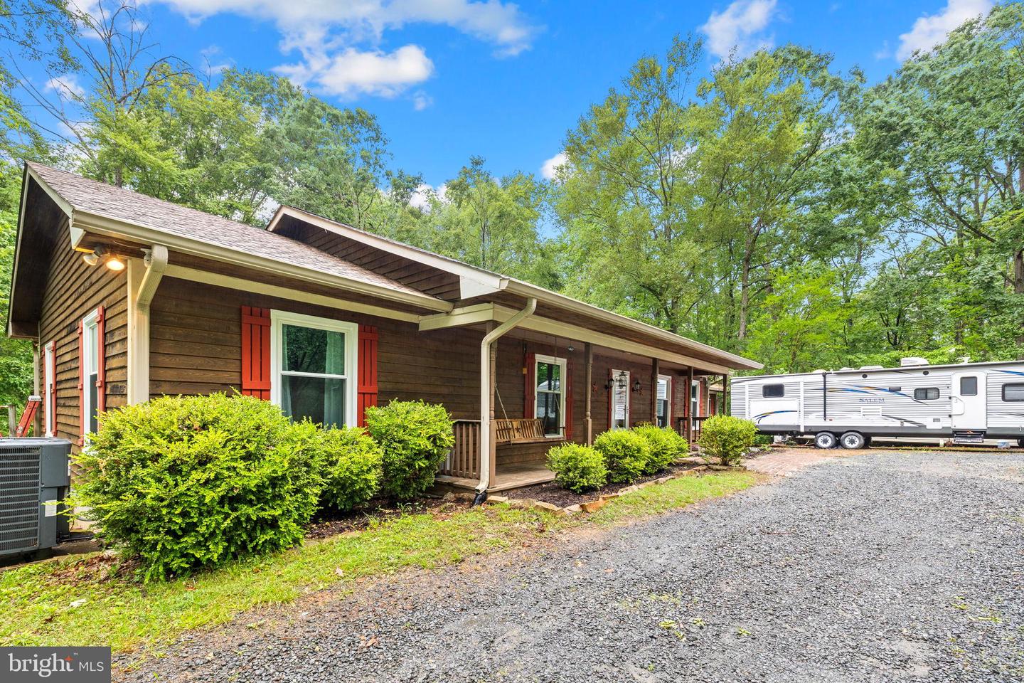 201 HARTLAKE DR, FREDERICKSBURG, Virginia 22406, 4 Bedrooms Bedrooms, ,2 BathroomsBathrooms,Residential,For sale,201 HARTLAKE DR,VAST2038788 MLS # VAST2038788