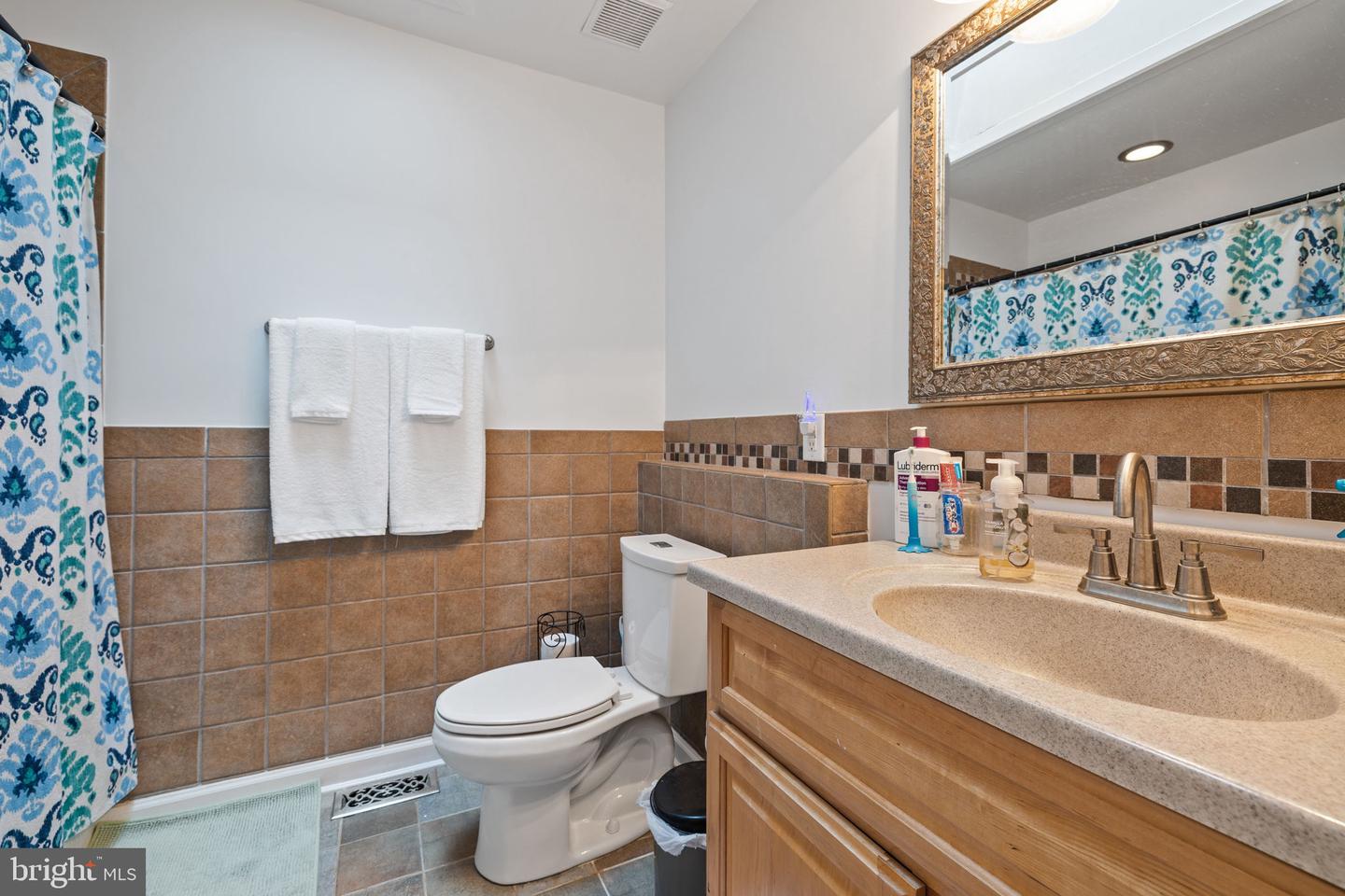 201 HARTLAKE DR, FREDERICKSBURG, Virginia 22406, 4 Bedrooms Bedrooms, ,2 BathroomsBathrooms,Residential,For sale,201 HARTLAKE DR,VAST2038788 MLS # VAST2038788