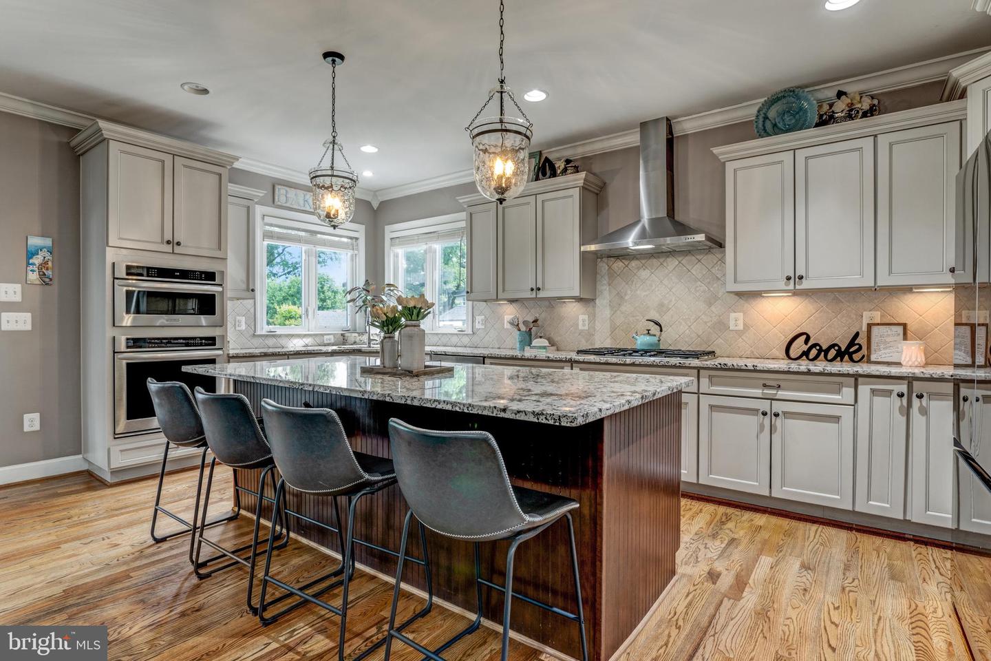 6034 FRANCONIA RD, ALEXANDRIA, Virginia 22310, 5 Bedrooms Bedrooms, ,3 BathroomsBathrooms,Residential,For sale,6034 FRANCONIA RD,VAFX2240768 MLS # VAFX2240768