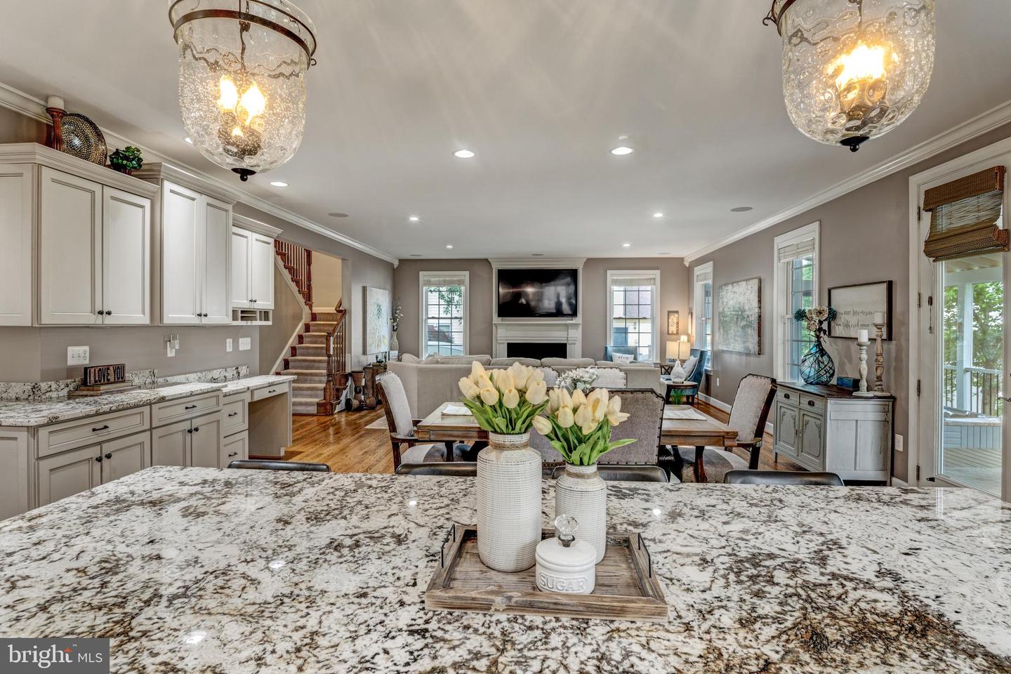 6034 FRANCONIA RD, ALEXANDRIA, Virginia 22310, 5 Bedrooms Bedrooms, ,3 BathroomsBathrooms,Residential,For sale,6034 FRANCONIA RD,VAFX2240768 MLS # VAFX2240768