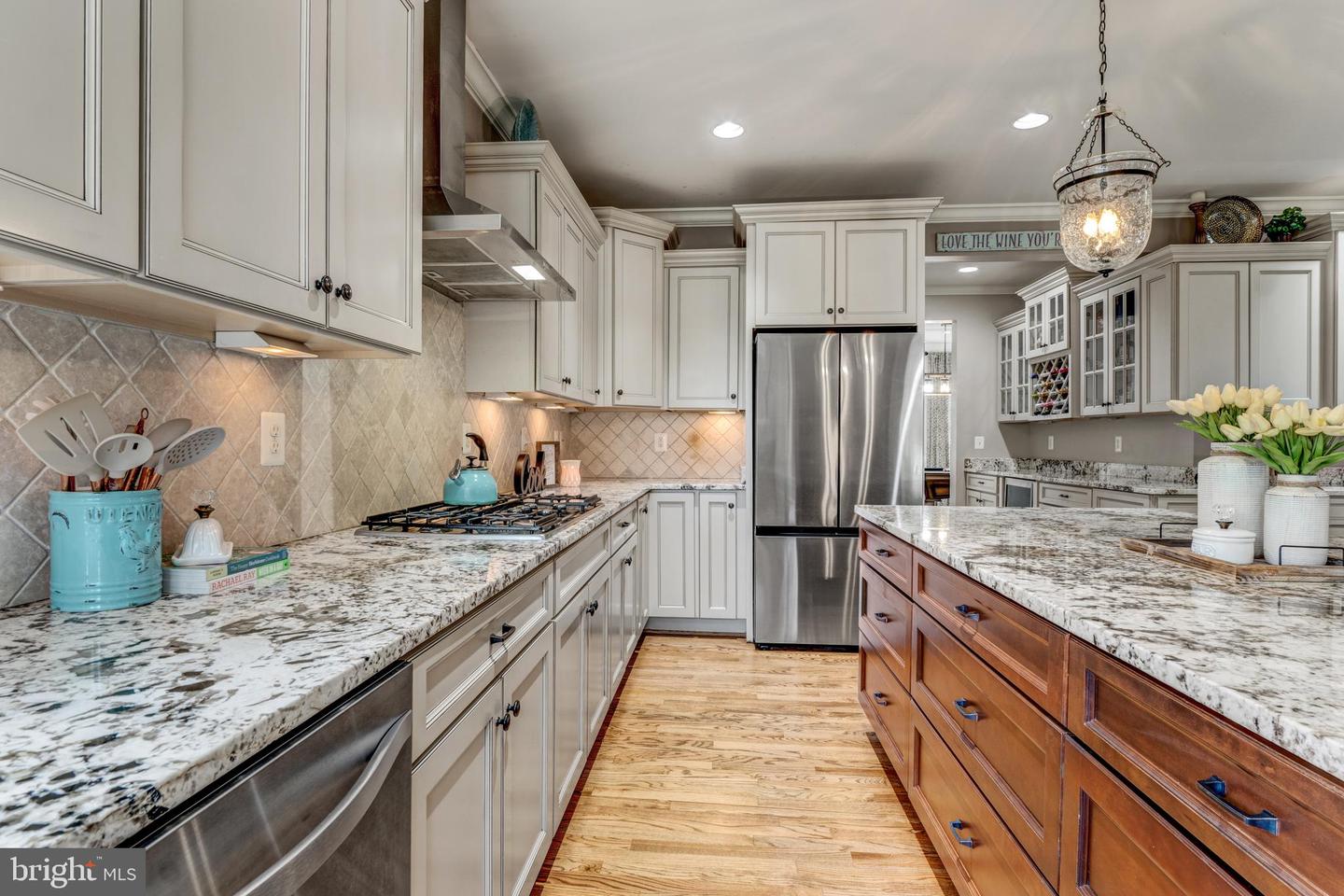 6034 FRANCONIA RD, ALEXANDRIA, Virginia 22310, 5 Bedrooms Bedrooms, ,3 BathroomsBathrooms,Residential,For sale,6034 FRANCONIA RD,VAFX2240768 MLS # VAFX2240768