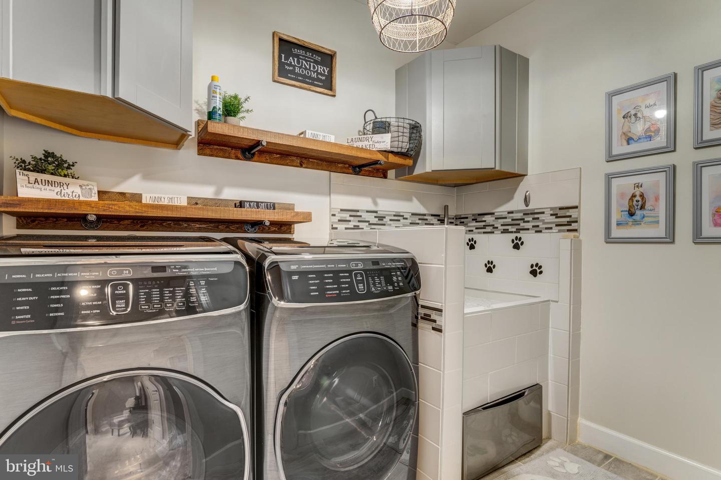 6034 FRANCONIA RD, ALEXANDRIA, Virginia 22310, 5 Bedrooms Bedrooms, ,3 BathroomsBathrooms,Residential,For sale,6034 FRANCONIA RD,VAFX2240768 MLS # VAFX2240768