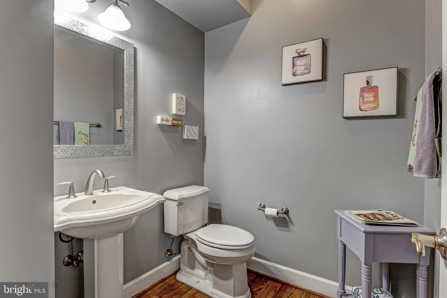 6034 FRANCONIA RD, ALEXANDRIA, Virginia 22310, 5 Bedrooms Bedrooms, ,3 BathroomsBathrooms,Residential,For sale,6034 FRANCONIA RD,VAFX2240768 MLS # VAFX2240768
