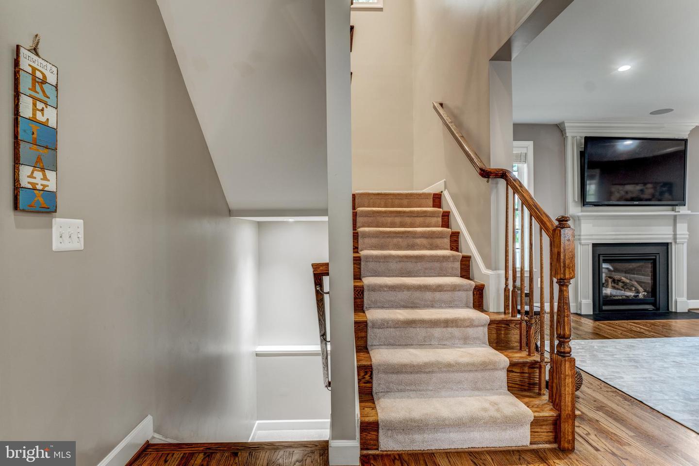 6034 FRANCONIA RD, ALEXANDRIA, Virginia 22310, 5 Bedrooms Bedrooms, ,3 BathroomsBathrooms,Residential,For sale,6034 FRANCONIA RD,VAFX2240768 MLS # VAFX2240768