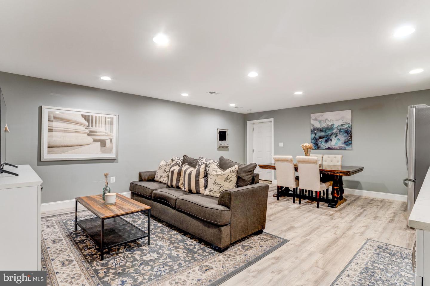 6034 FRANCONIA RD, ALEXANDRIA, Virginia 22310, 5 Bedrooms Bedrooms, ,3 BathroomsBathrooms,Residential,For sale,6034 FRANCONIA RD,VAFX2240768 MLS # VAFX2240768