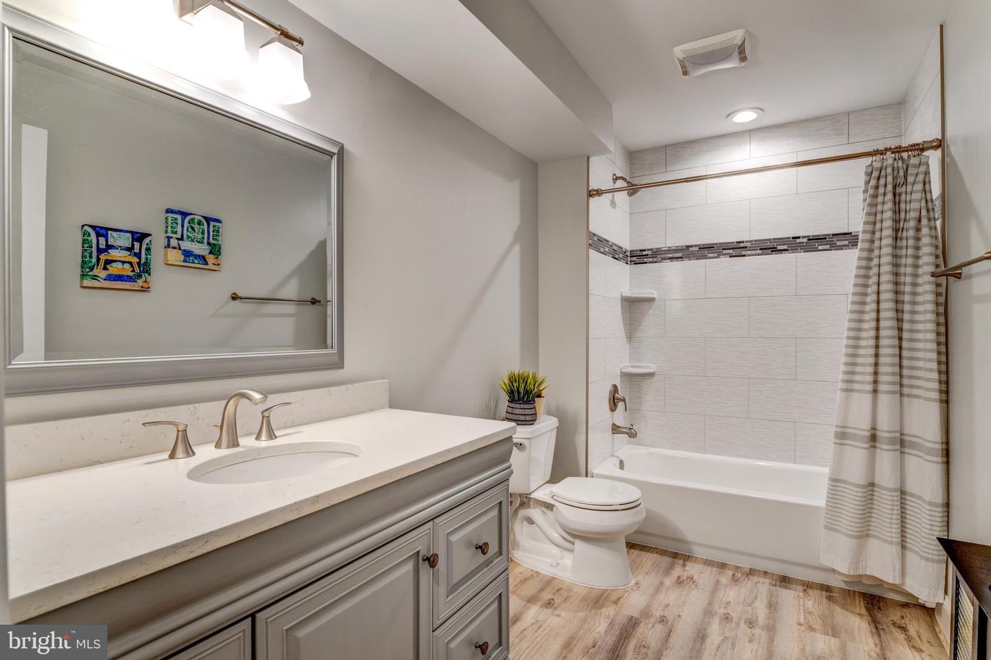 6034 FRANCONIA RD, ALEXANDRIA, Virginia 22310, 5 Bedrooms Bedrooms, ,3 BathroomsBathrooms,Residential,For sale,6034 FRANCONIA RD,VAFX2240768 MLS # VAFX2240768