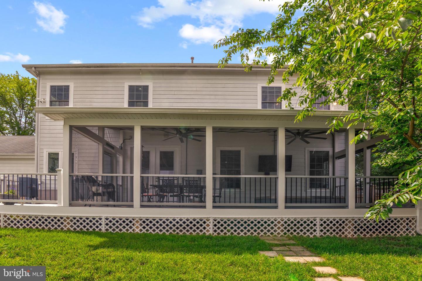 6034 FRANCONIA RD, ALEXANDRIA, Virginia 22310, 5 Bedrooms Bedrooms, ,3 BathroomsBathrooms,Residential,For sale,6034 FRANCONIA RD,VAFX2240768 MLS # VAFX2240768