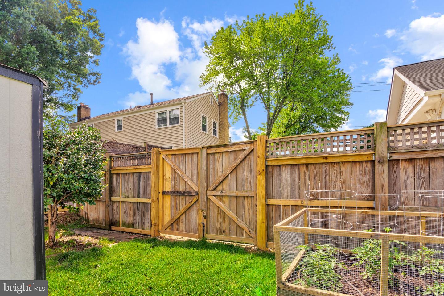 6034 FRANCONIA RD, ALEXANDRIA, Virginia 22310, 5 Bedrooms Bedrooms, ,3 BathroomsBathrooms,Residential,For sale,6034 FRANCONIA RD,VAFX2240768 MLS # VAFX2240768