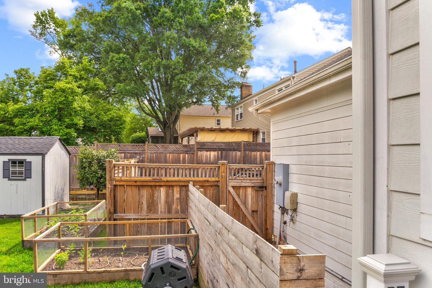 6034 FRANCONIA RD, ALEXANDRIA, Virginia 22310, 5 Bedrooms Bedrooms, ,3 BathroomsBathrooms,Residential,For sale,6034 FRANCONIA RD,VAFX2240768 MLS # VAFX2240768