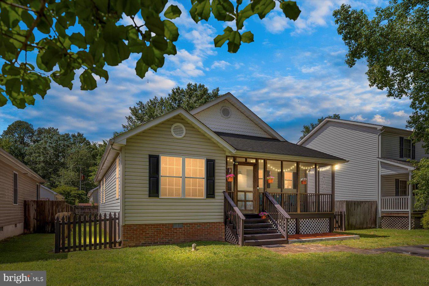 309 6TH ST, COLONIAL BEACH, Virginia 22443, 3 Bedrooms Bedrooms, ,2 BathroomsBathrooms,Residential,For sale,309 6TH ST,VAWE2008876 MLS # VAWE2008876
