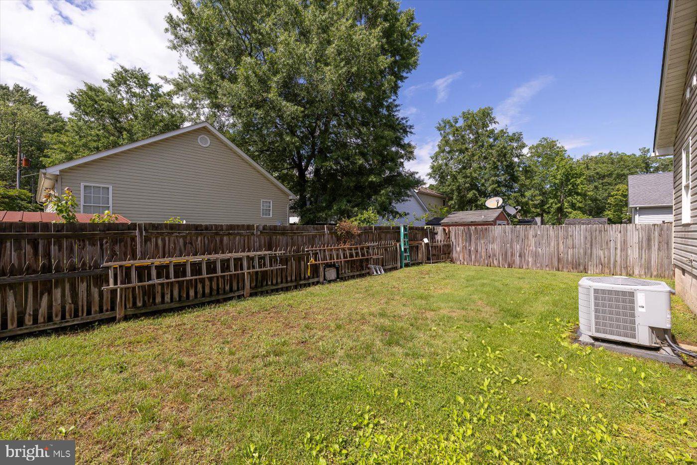 309 6TH ST, COLONIAL BEACH, Virginia 22443, 3 Bedrooms Bedrooms, ,2 BathroomsBathrooms,Residential,For sale,309 6TH ST,VAWE2008876 MLS # VAWE2008876