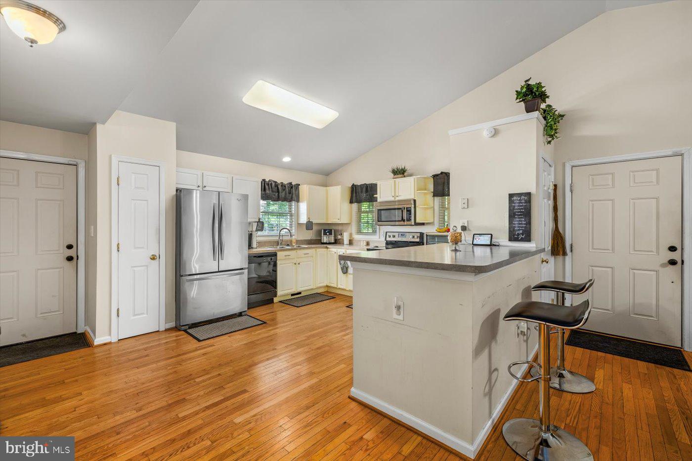 309 6TH ST, COLONIAL BEACH, Virginia 22443, 3 Bedrooms Bedrooms, ,2 BathroomsBathrooms,Residential,For sale,309 6TH ST,VAWE2008876 MLS # VAWE2008876