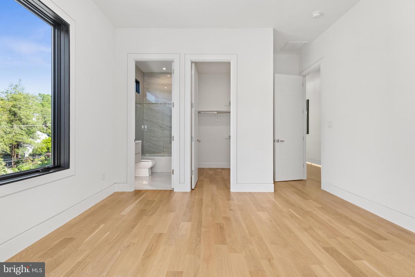 3554 MILITARY RD, ARLINGTON, Virginia 22207, 6 Bedrooms Bedrooms, ,7 BathroomsBathrooms,Residential,For sale,3554 MILITARY RD,VAAR2057328 MLS # VAAR2057328