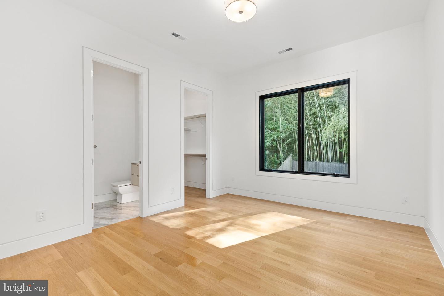 3554 MILITARY RD, ARLINGTON, Virginia 22207, 6 Bedrooms Bedrooms, ,7 BathroomsBathrooms,Residential,For sale,3554 MILITARY RD,VAAR2057328 MLS # VAAR2057328