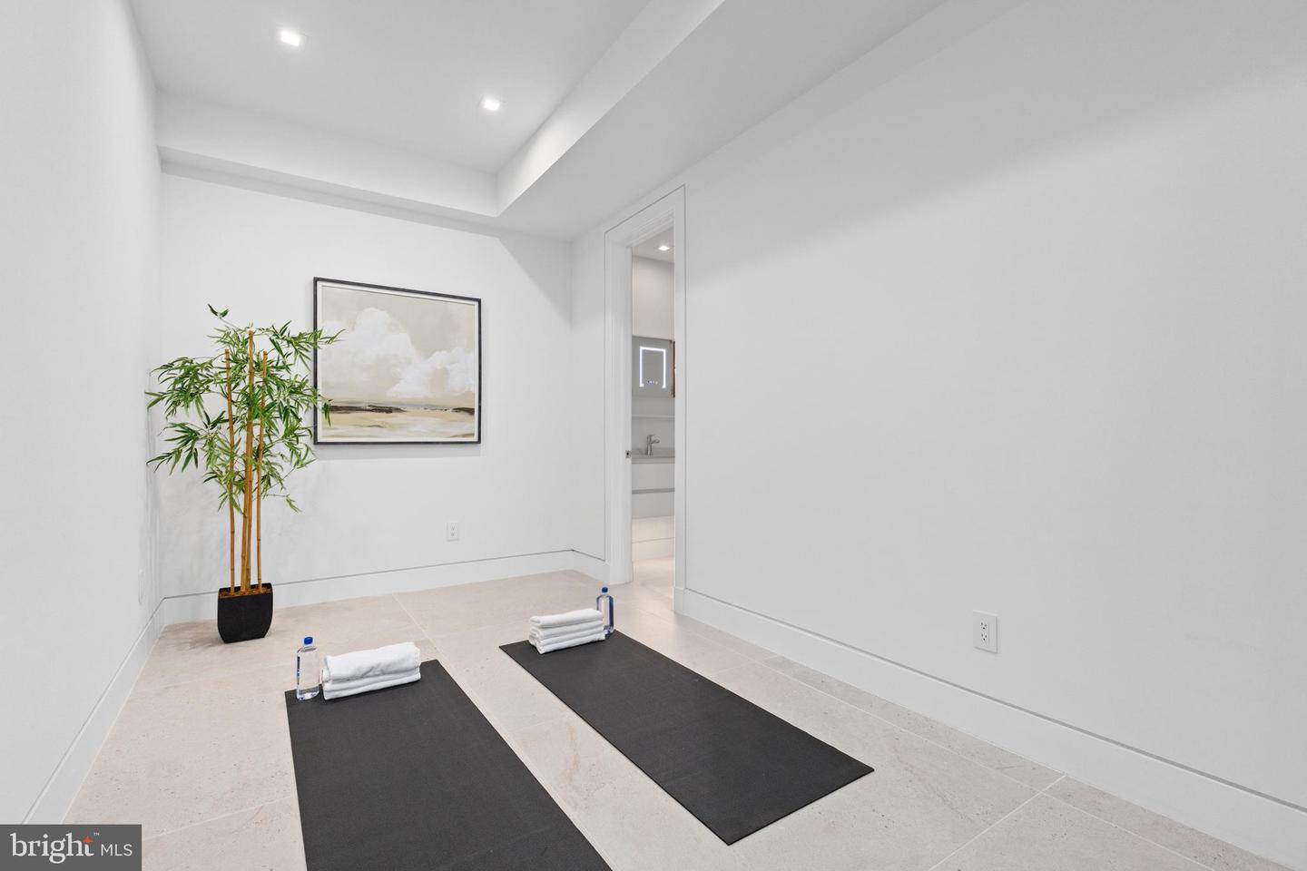 3554 MILITARY RD, ARLINGTON, Virginia 22207, 6 Bedrooms Bedrooms, ,7 BathroomsBathrooms,Residential,For sale,3554 MILITARY RD,VAAR2057328 MLS # VAAR2057328