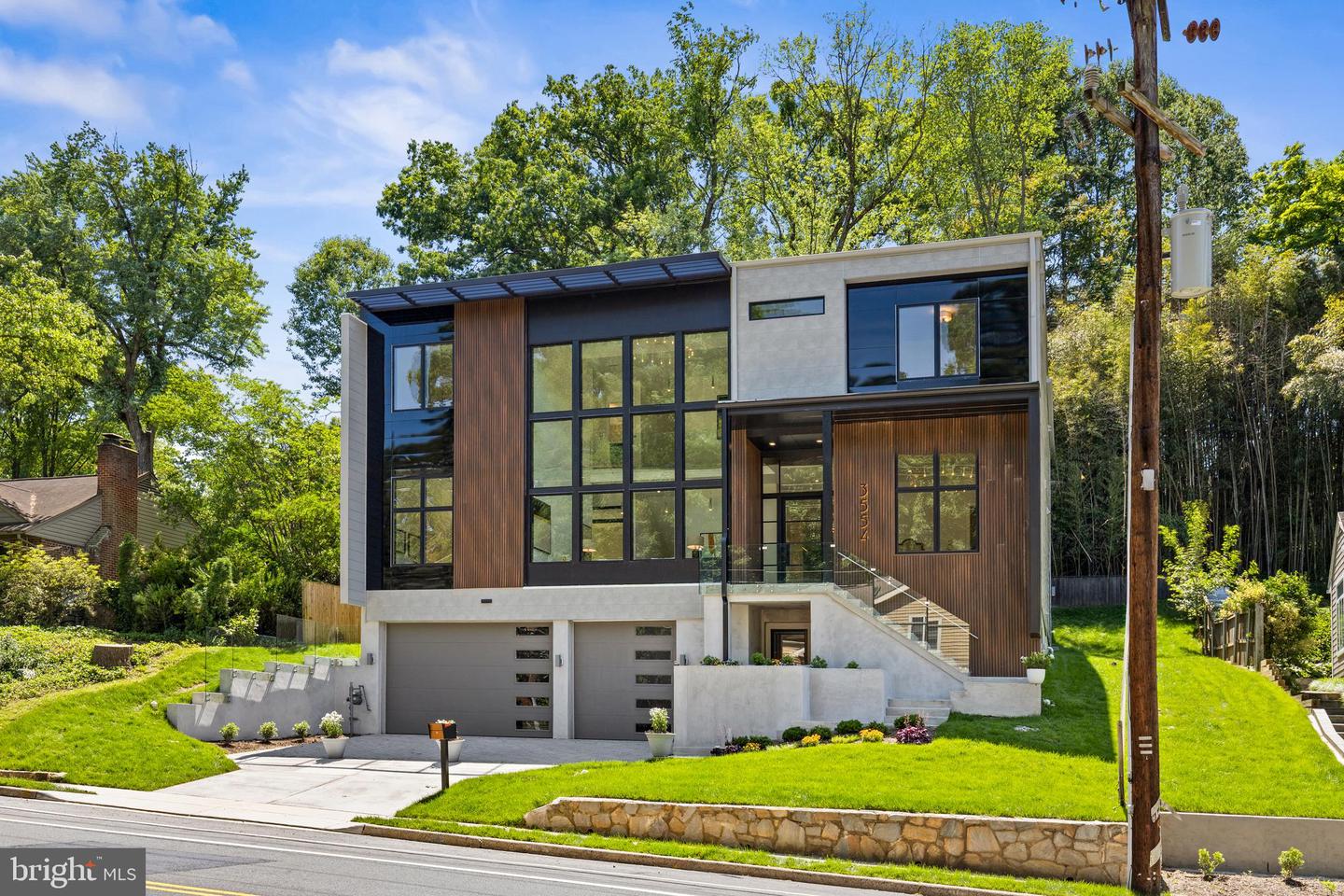 3554 MILITARY RD, ARLINGTON, Virginia 22207, 6 Bedrooms Bedrooms, ,7 BathroomsBathrooms,Residential,For sale,3554 MILITARY RD,VAAR2057328 MLS # VAAR2057328