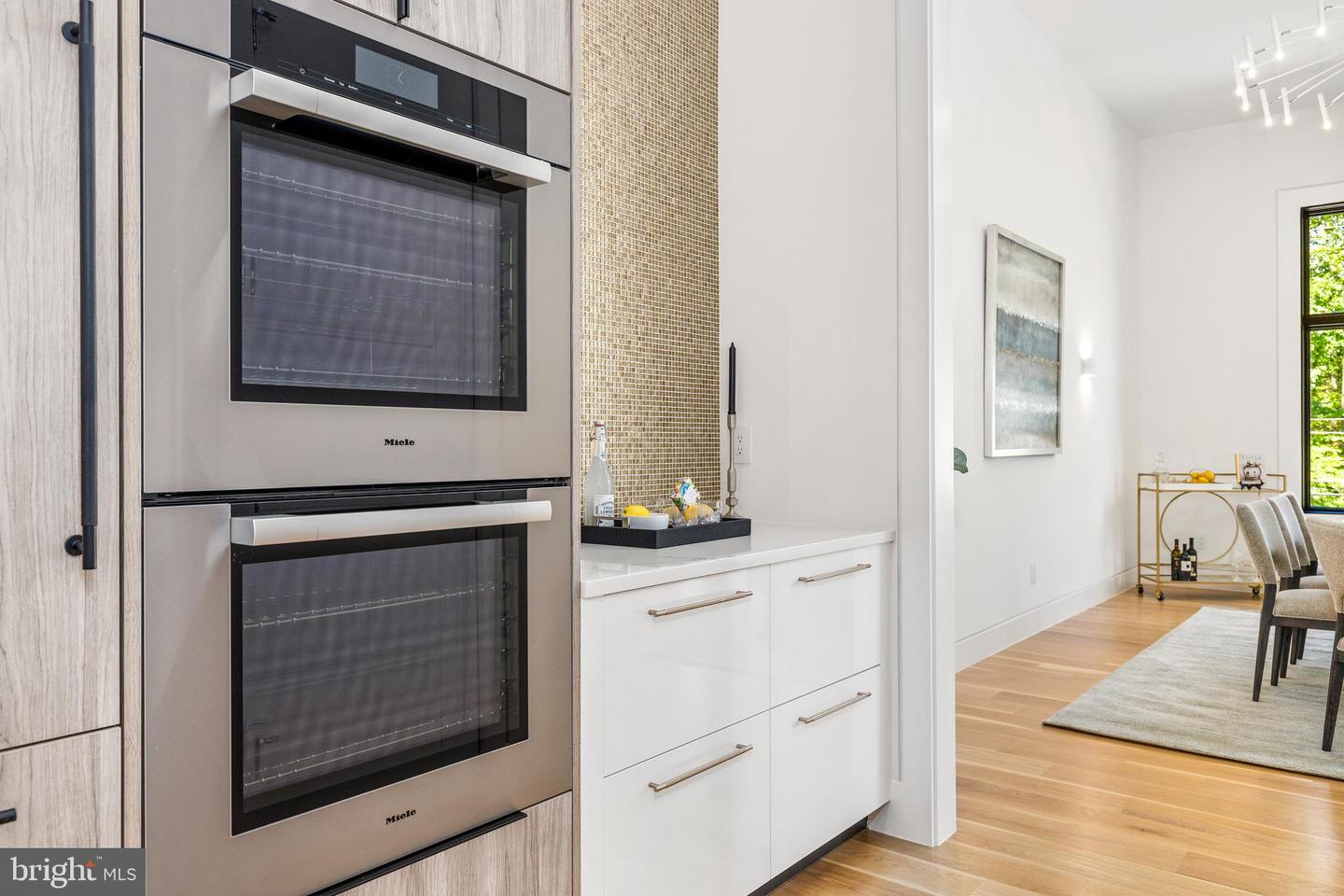 3554 MILITARY RD, ARLINGTON, Virginia 22207, 6 Bedrooms Bedrooms, ,7 BathroomsBathrooms,Residential,For sale,3554 MILITARY RD,VAAR2057328 MLS # VAAR2057328